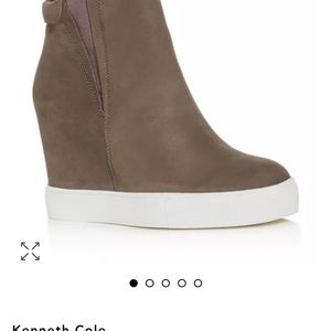 Kenneth Cole New York pull on wedge sneakers